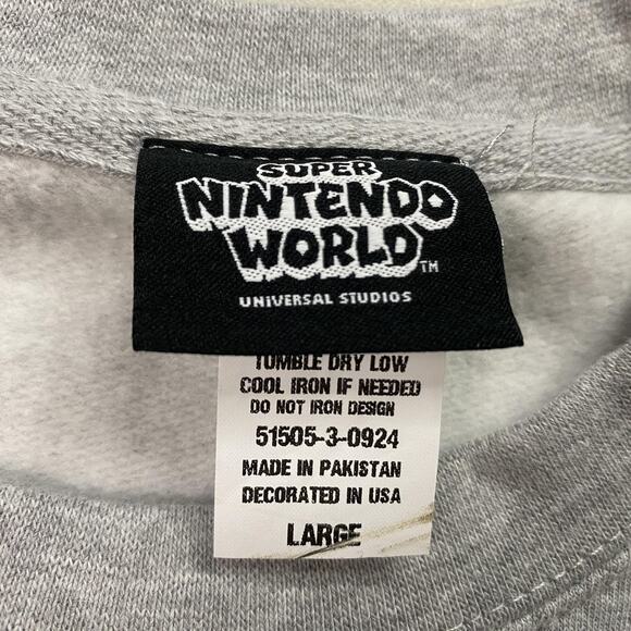 Super Nintendo World Sweatshirt Adult L Princess Peach Castle Universal Studios - Picture 9 of 11